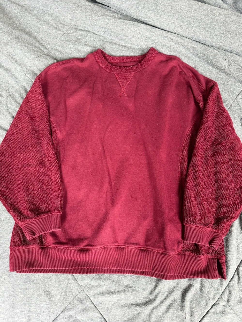 Women’s Crewneck Sweater in Deep Wine